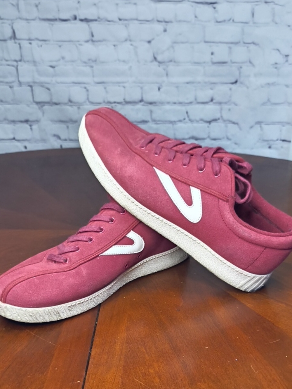 Tretorn Men's Suede Sneakers in Burgundy with White Accent Size 11 F30